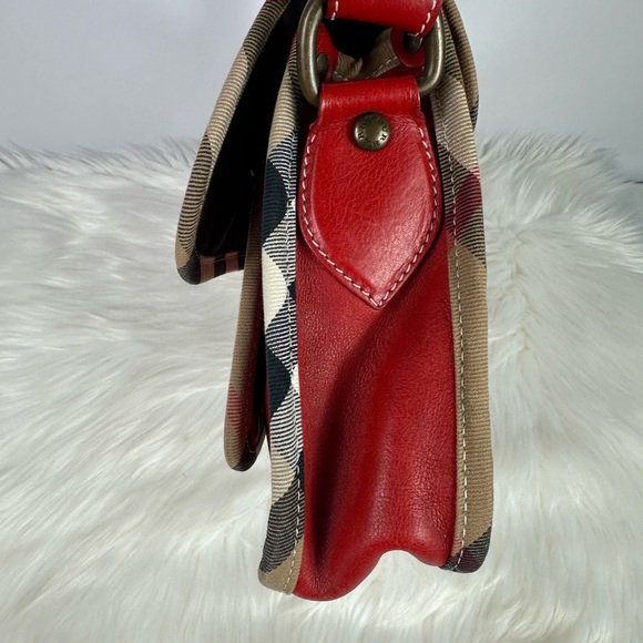 Burberry Red Leather Shoulder Bag - Picture 6 of 16